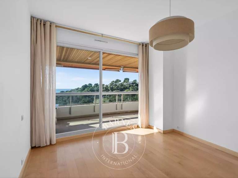 Appartement Marseille 8e - 2 chambres - 110m²