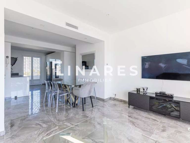 Appartement Marseille 8e - 2 chambres - 75m²