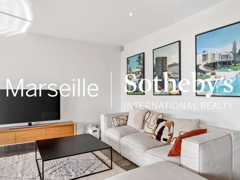 Appartement Marseille 8e - 2 chambres - 84m²