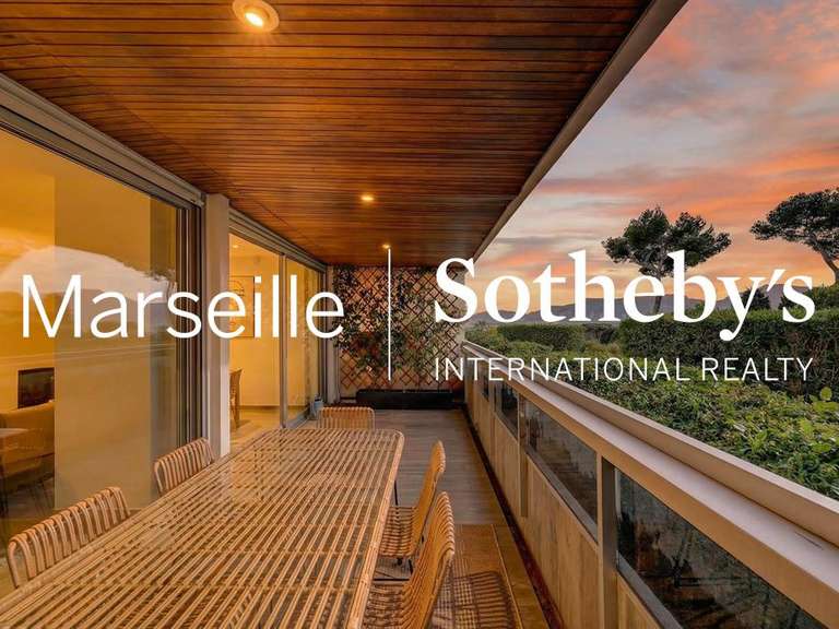 Appartement Marseille 8e - 2 chambres - 84m²