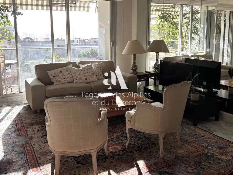 Appartement Marseille 8e - 2 chambres - 113m²