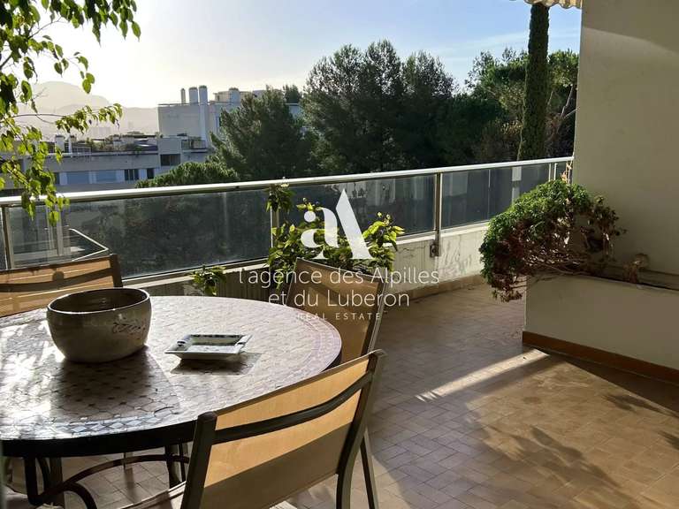Appartement Marseille 8e - 2 chambres - 113m²