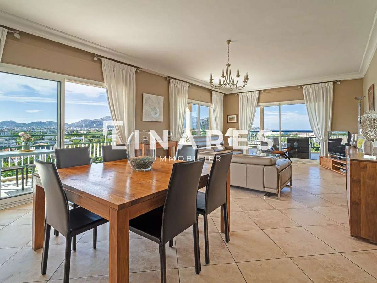 Appartement Marseille 8e