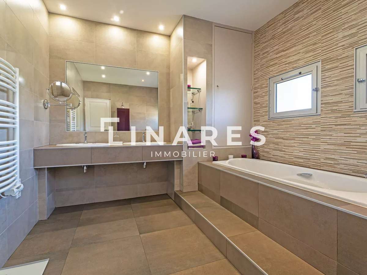 Appartement Marseille 8e