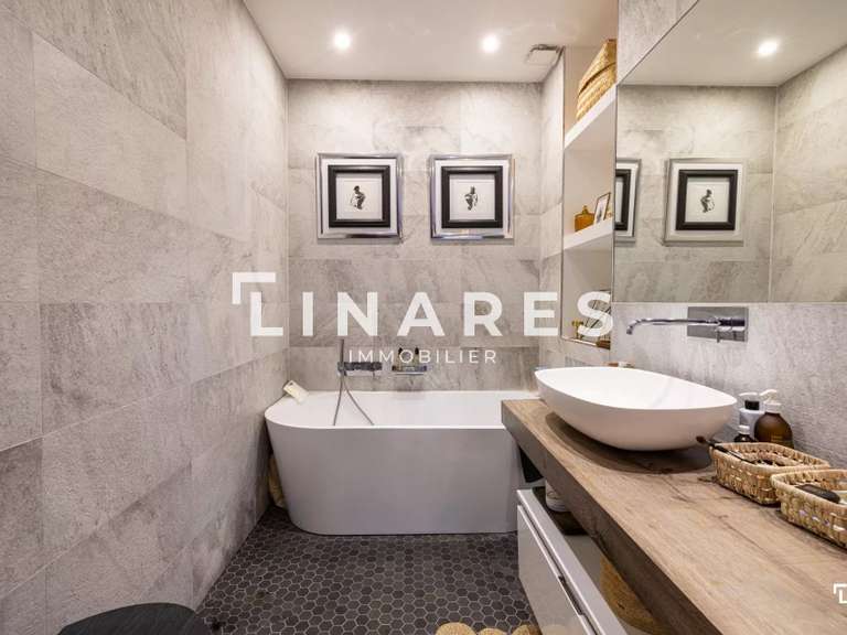 Appartement Marseille 8e - 3 chambres - 114m²