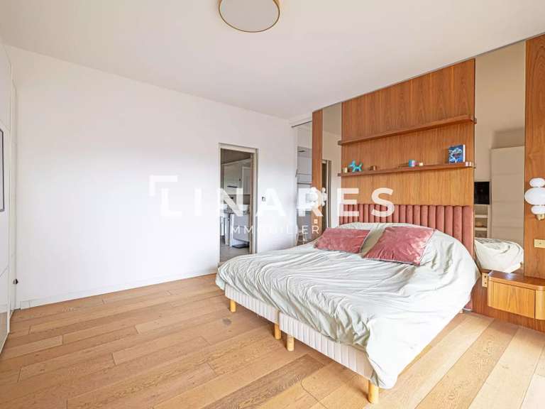 Appartement Marseille 8e - 5 chambres - 231m²