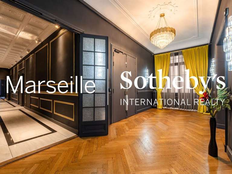 Appartement Marseille 8e - 5 chambres - 324m²