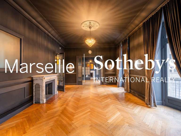 Appartement Marseille 8e - 5 chambres - 324m²