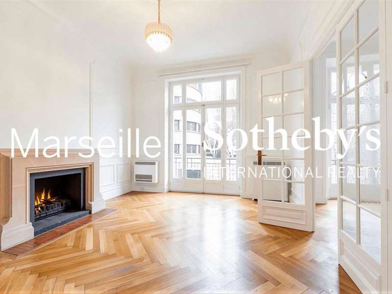 Appartement Marseille 8e - 5 chambres - 324m²