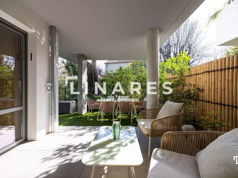 Appartement Marseille 8e - 2 chambres - 82m²