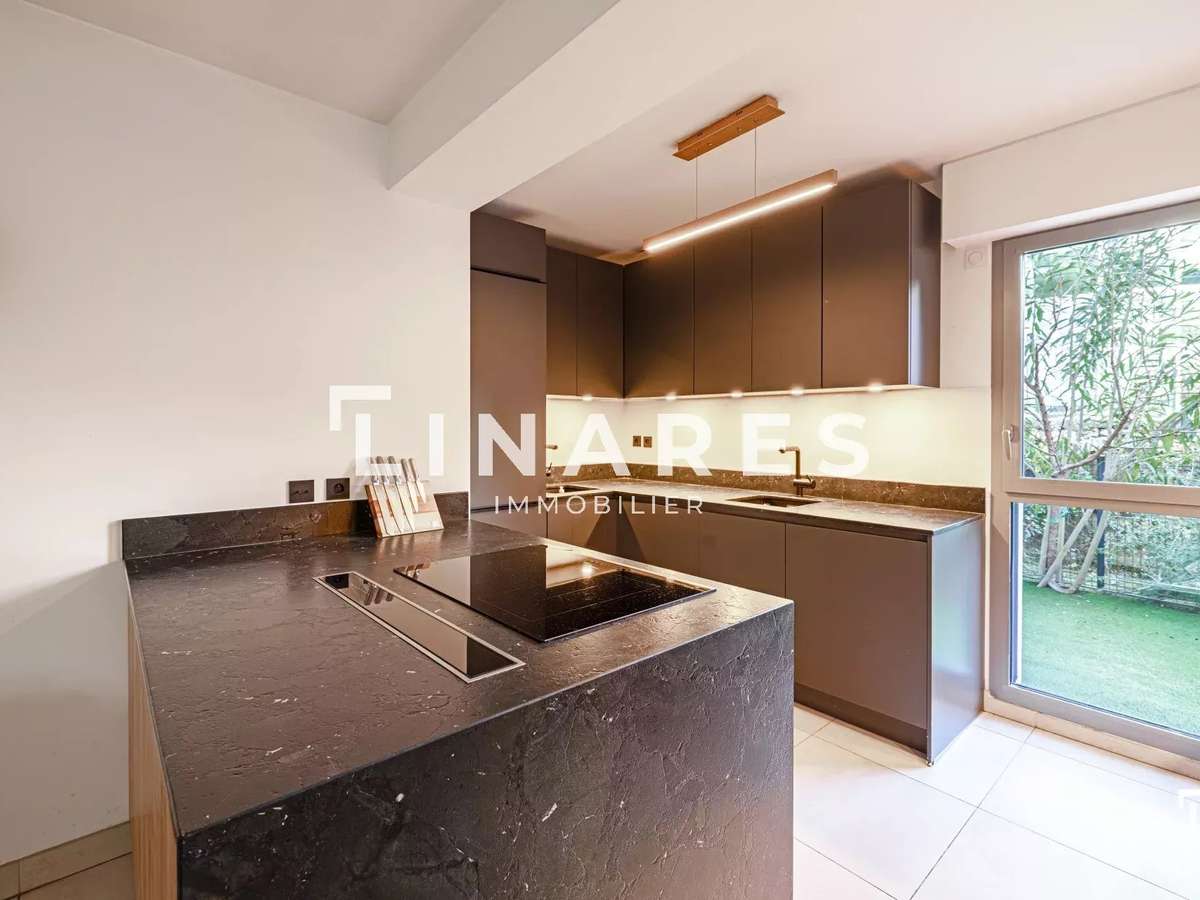 Apartment Marseille 8e