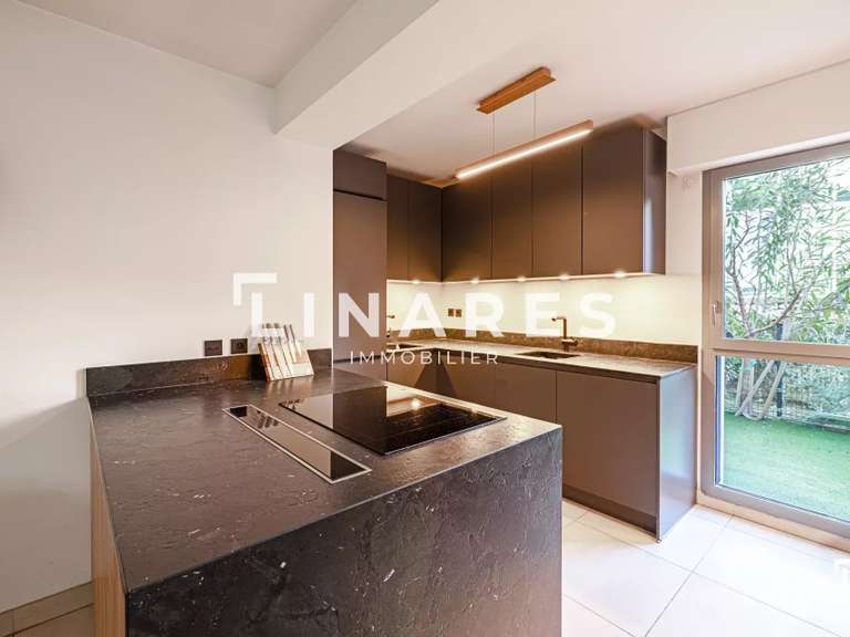 Appartement Marseille 8e - 2 chambres - 82m²