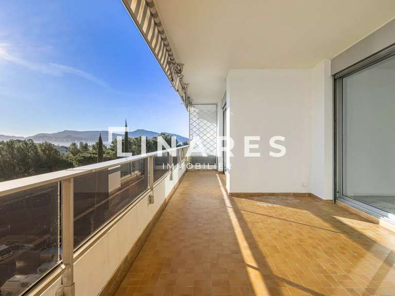 Apartment Marseille 8e - 3 bedrooms - 120m²
