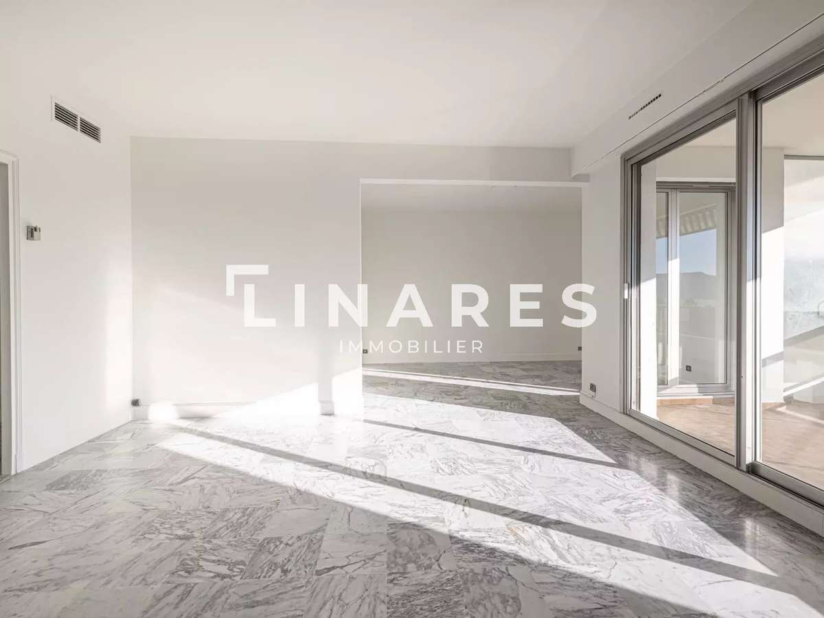 Apartment Marseille 8e