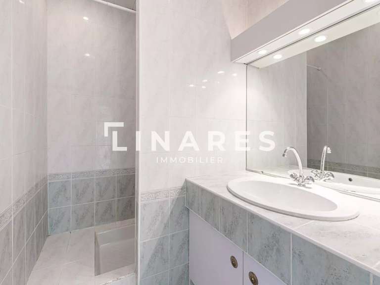 Apartment Marseille 8e - 3 bedrooms - 120m²