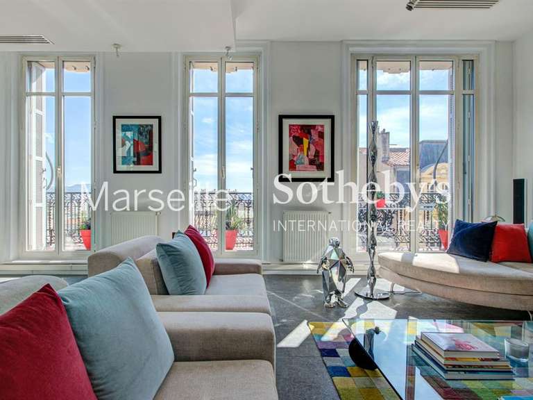 Appartement Marseille 8e - 3 chambres - 247m²