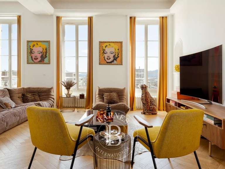 Appartement Marseille 8e - 3 chambres - 128m²