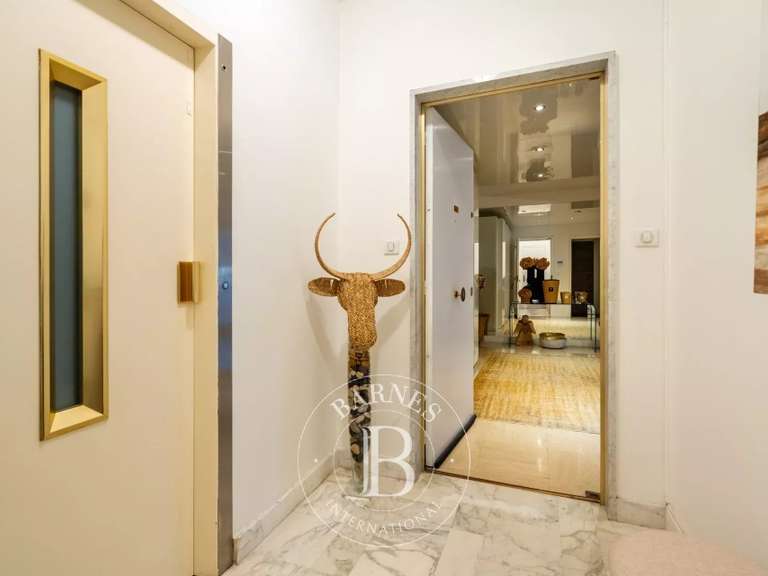 Appartement Marseille 8e - 2 chambres - 152m²