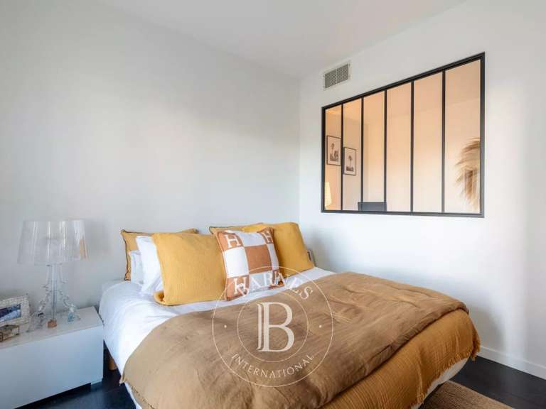 Appartement Marseille 8e - 2 chambres - 152m²