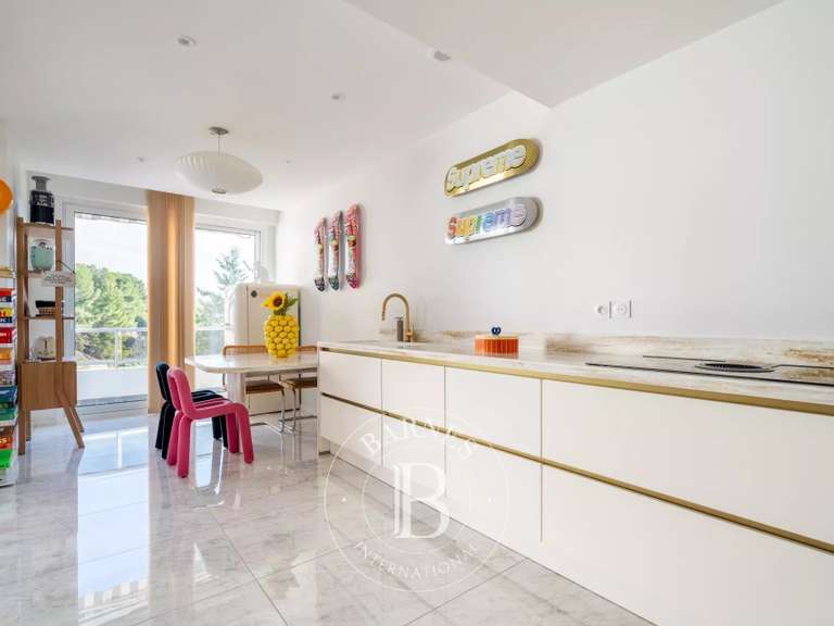 Appartement Marseille 8e - 3 chambres - 134m²