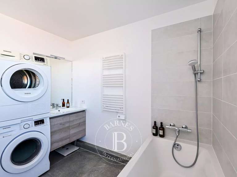 Appartement Marseille 8e - 3 chambres - 170m²