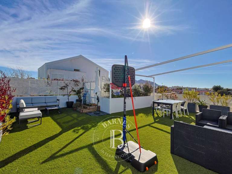 Appartement Marseille 8e - 3 chambres - 170m²