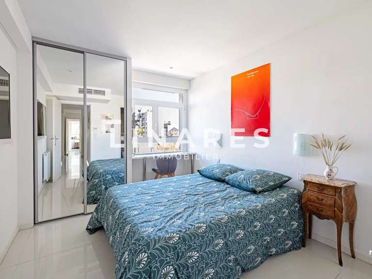 Appartement Marseille 8e - 7 chambres - 184m²