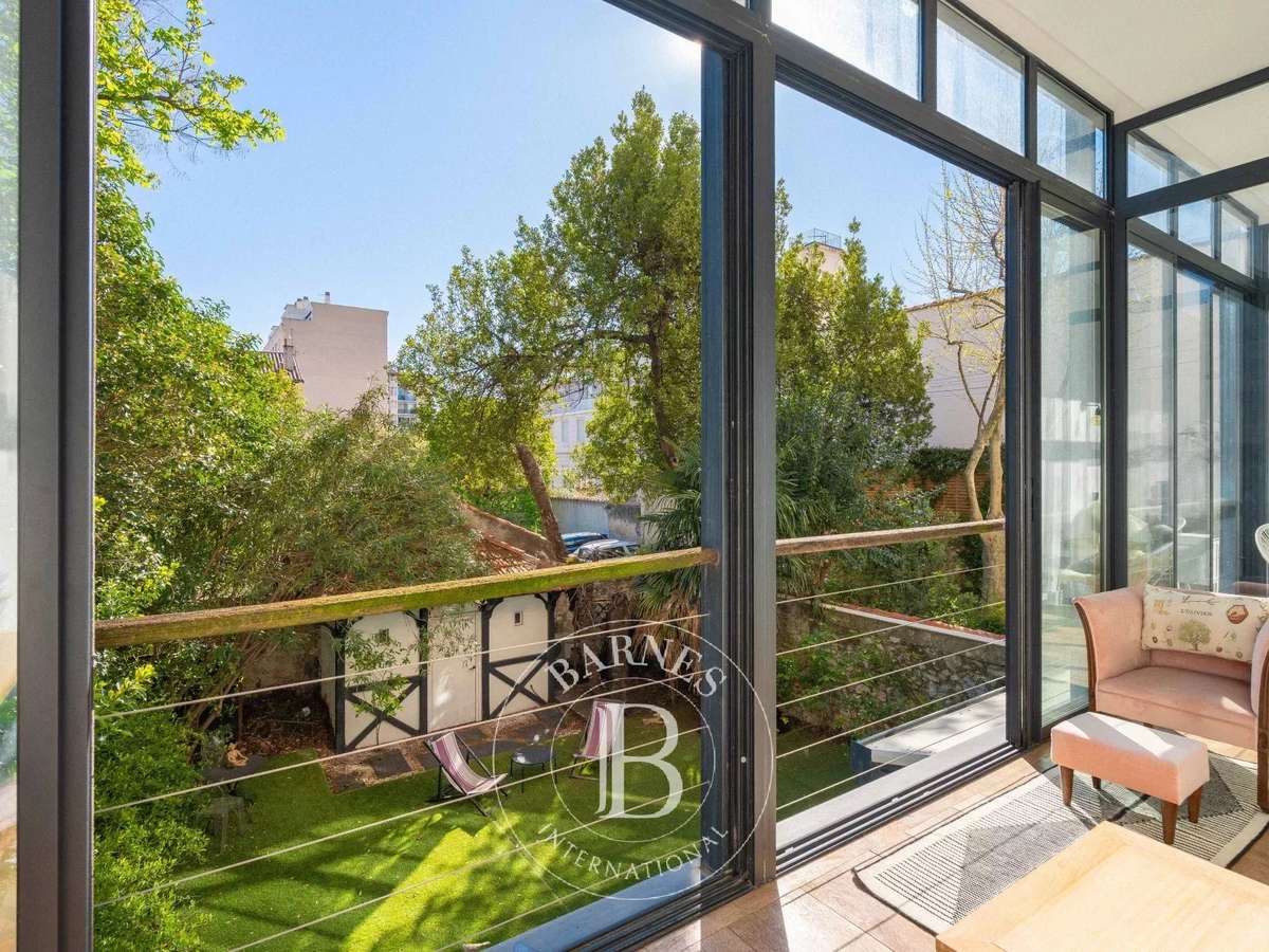 Apartment Marseille 8e