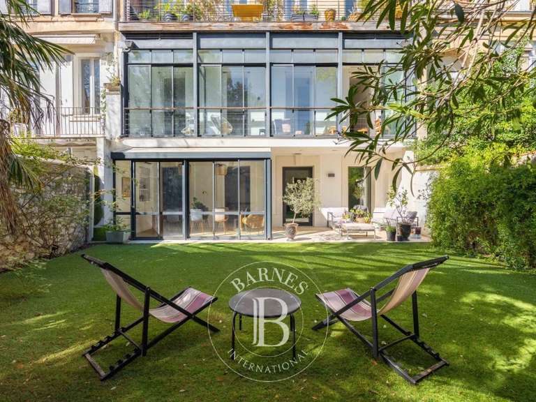 Appartement Marseille 8e - 5 chambres - 401m²