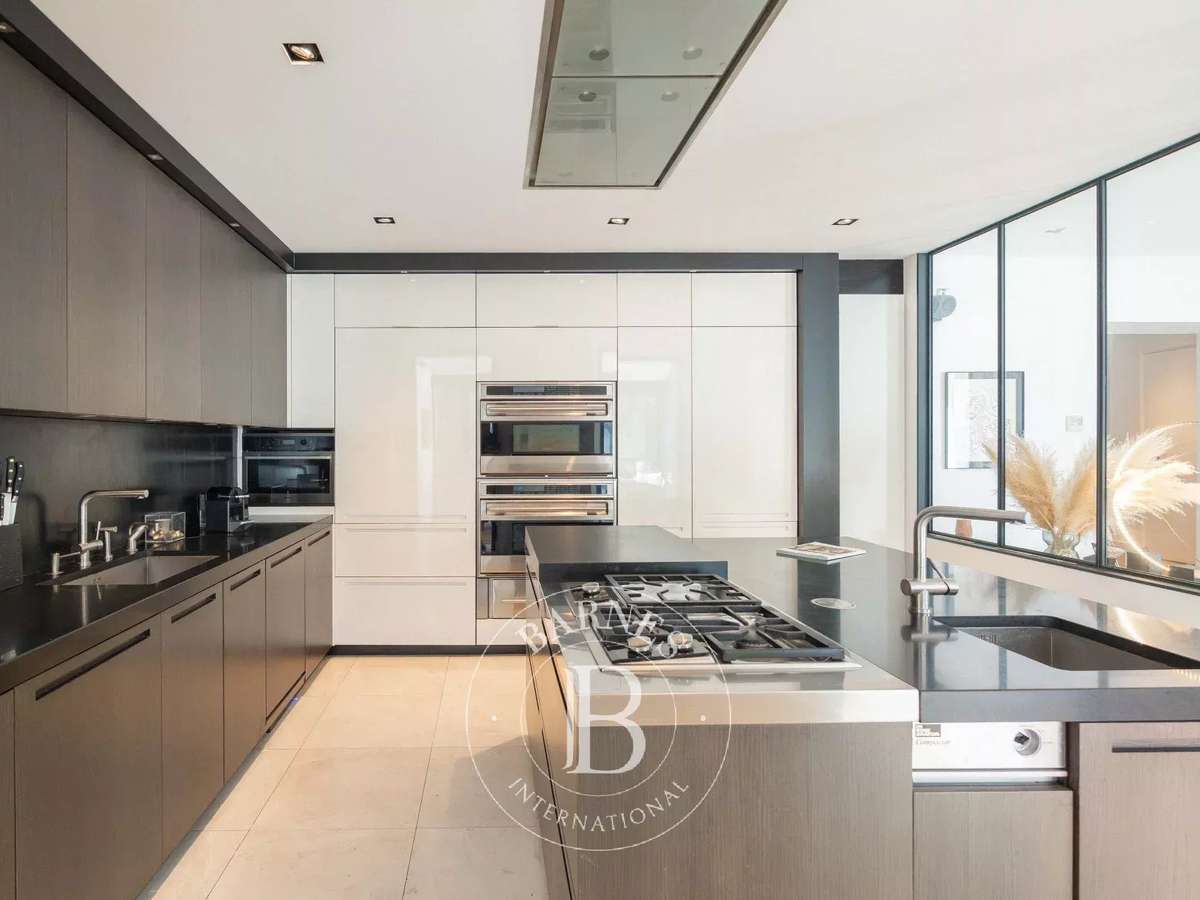Apartment Marseille 8e
