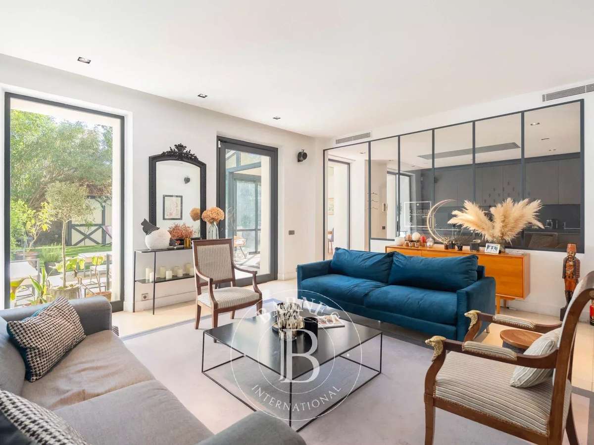 Apartment Marseille 8e