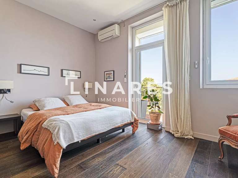 Appartement Marseille 8e - 5 chambres - 190m²