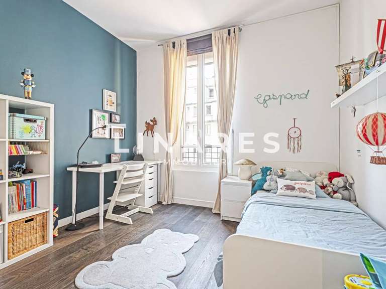 Appartement Marseille 8e - 5 chambres - 190m²
