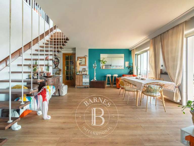 Appartement Marseille 8e - 3 chambres - 154m²