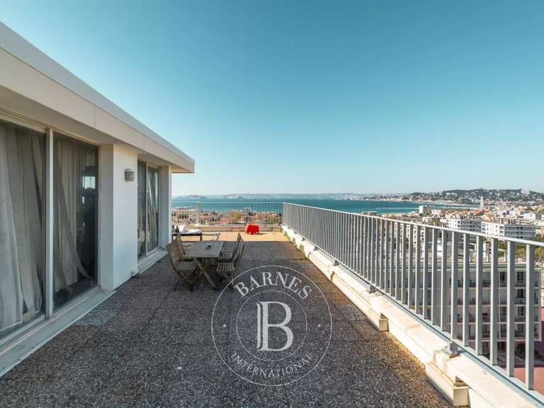 Appartement Marseille 8e - 3 chambres - 154m²