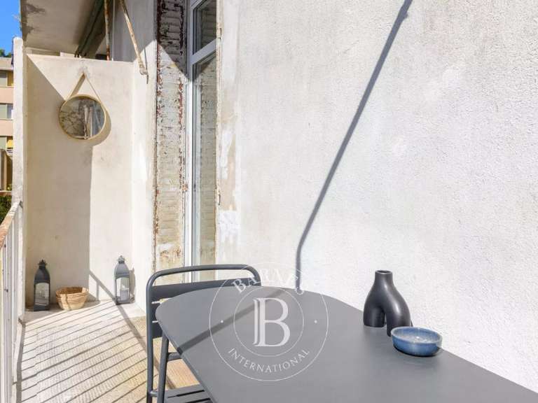 Appartement Marseille 8e - 2 chambres - 87m²