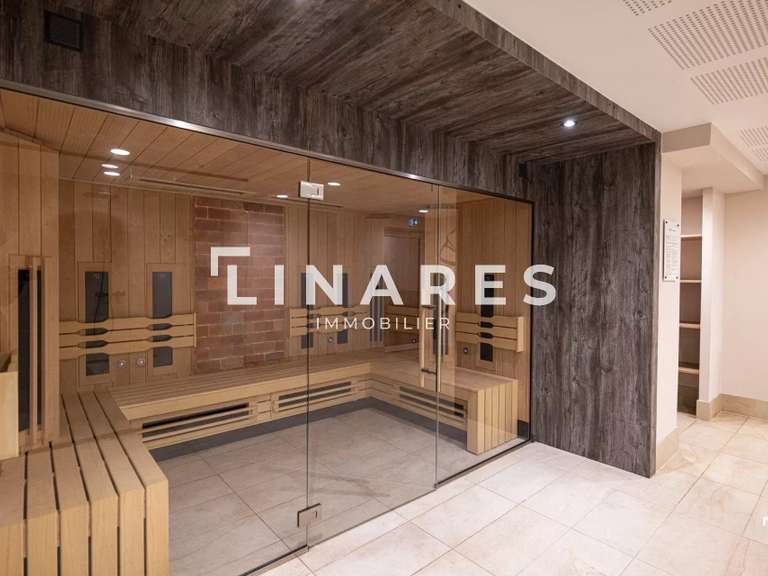 Appartement Marseille 8e - 2 chambres - 77m²