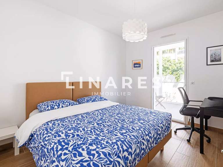 Appartement Marseille 8e - 2 chambres - 77m²