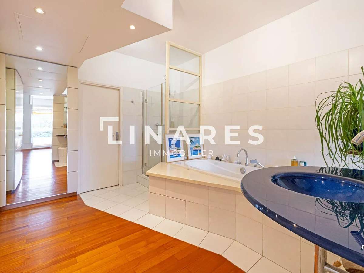 Appartement Marseille 8e