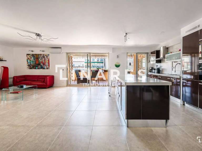 Appartement Marseille 8e - 5 chambres - 155m²