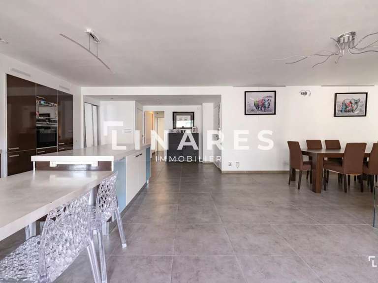 Appartement Marseille 8e - 5 chambres - 155m²