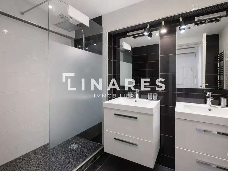 Appartement Marseille 8e - 5 chambres - 155m²