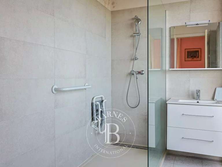 Appartement Marseille 8e - 2 chambres - 168m²