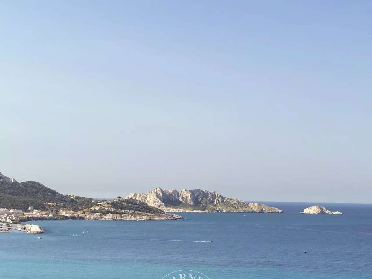 Apartment Marseille 8e