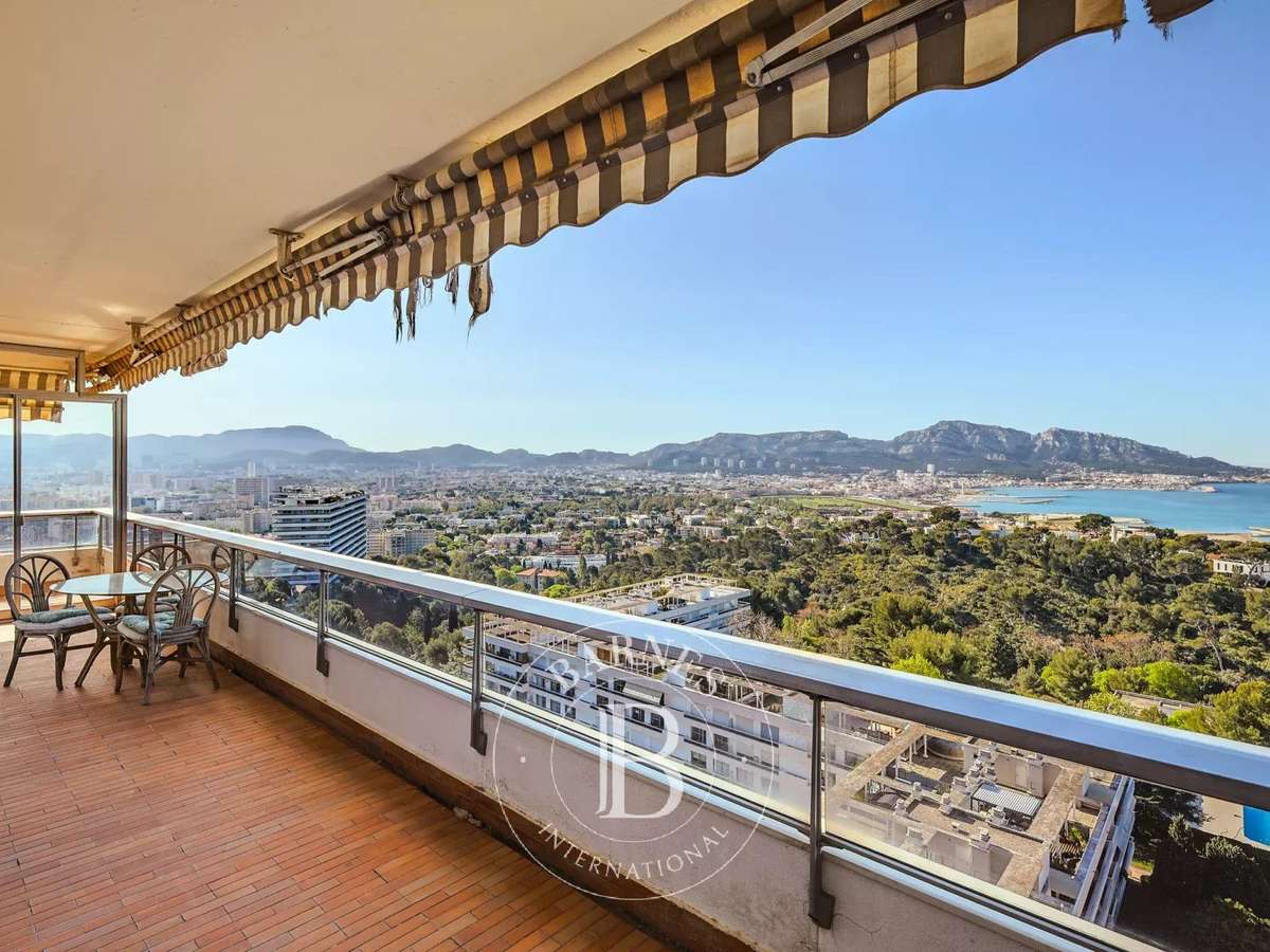 Apartment Marseille 8e