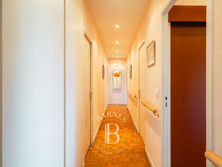 Appartement Marseille 8e - 4 chambres - 150m²