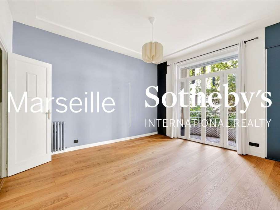 Apartment Marseille 8e