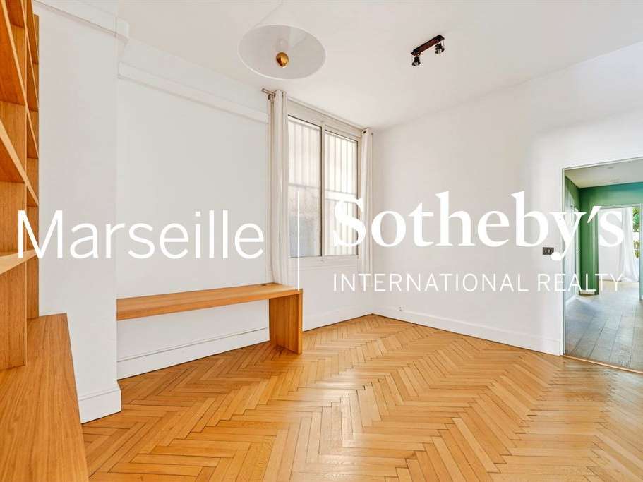 Apartment Marseille 8e