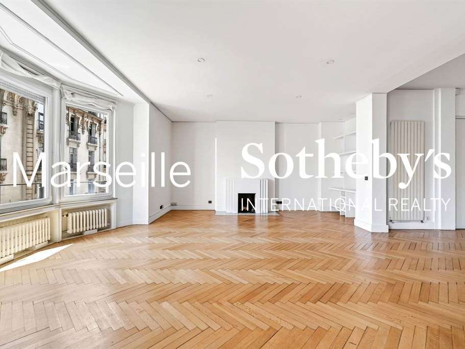 Apartment Marseille 8e