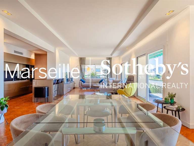 Appartement Marseille 8e - 3 chambres - 179m²